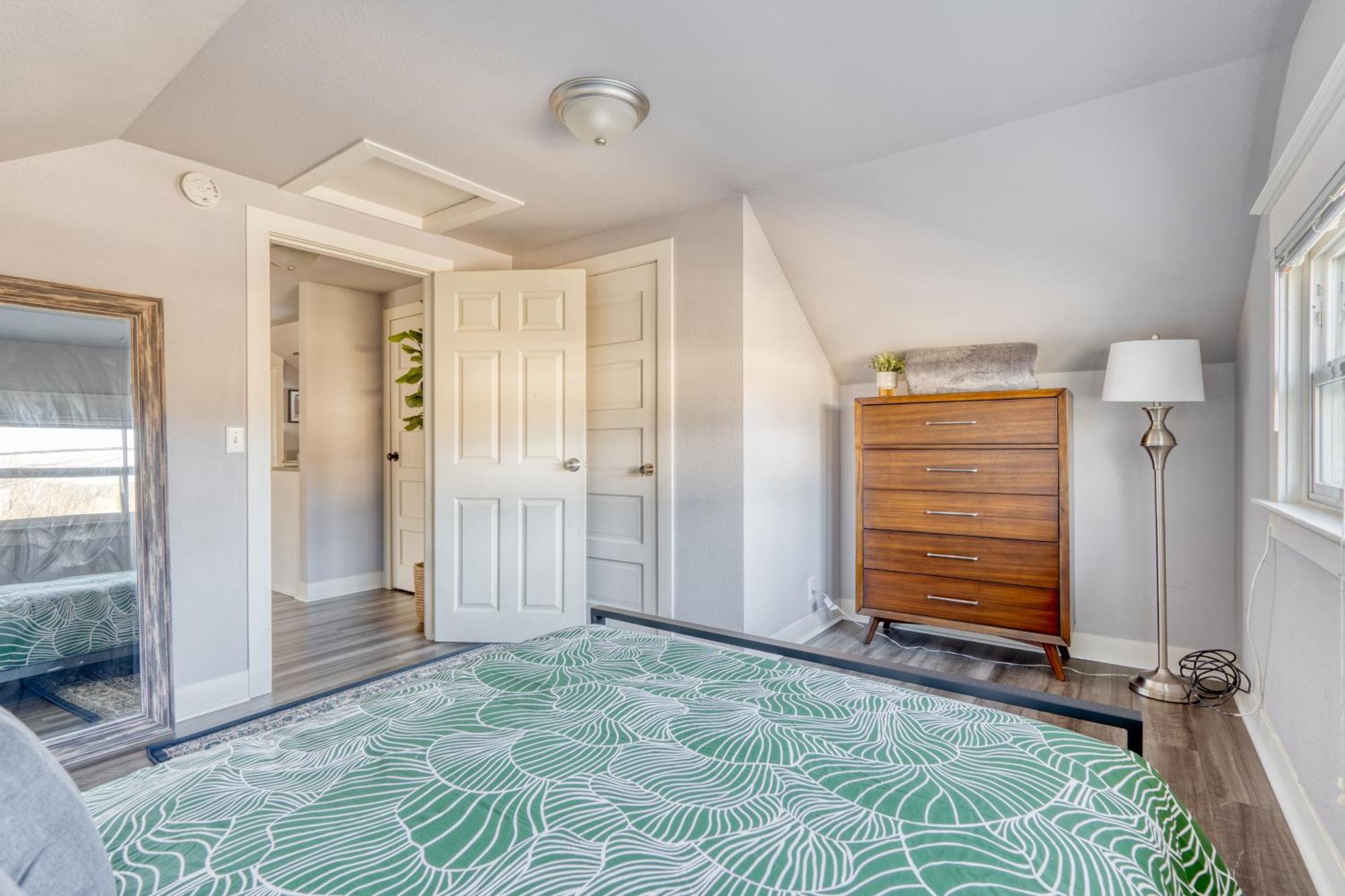 Collection - Luxury Gem! 99 Walk Score, New Remodel * Portland