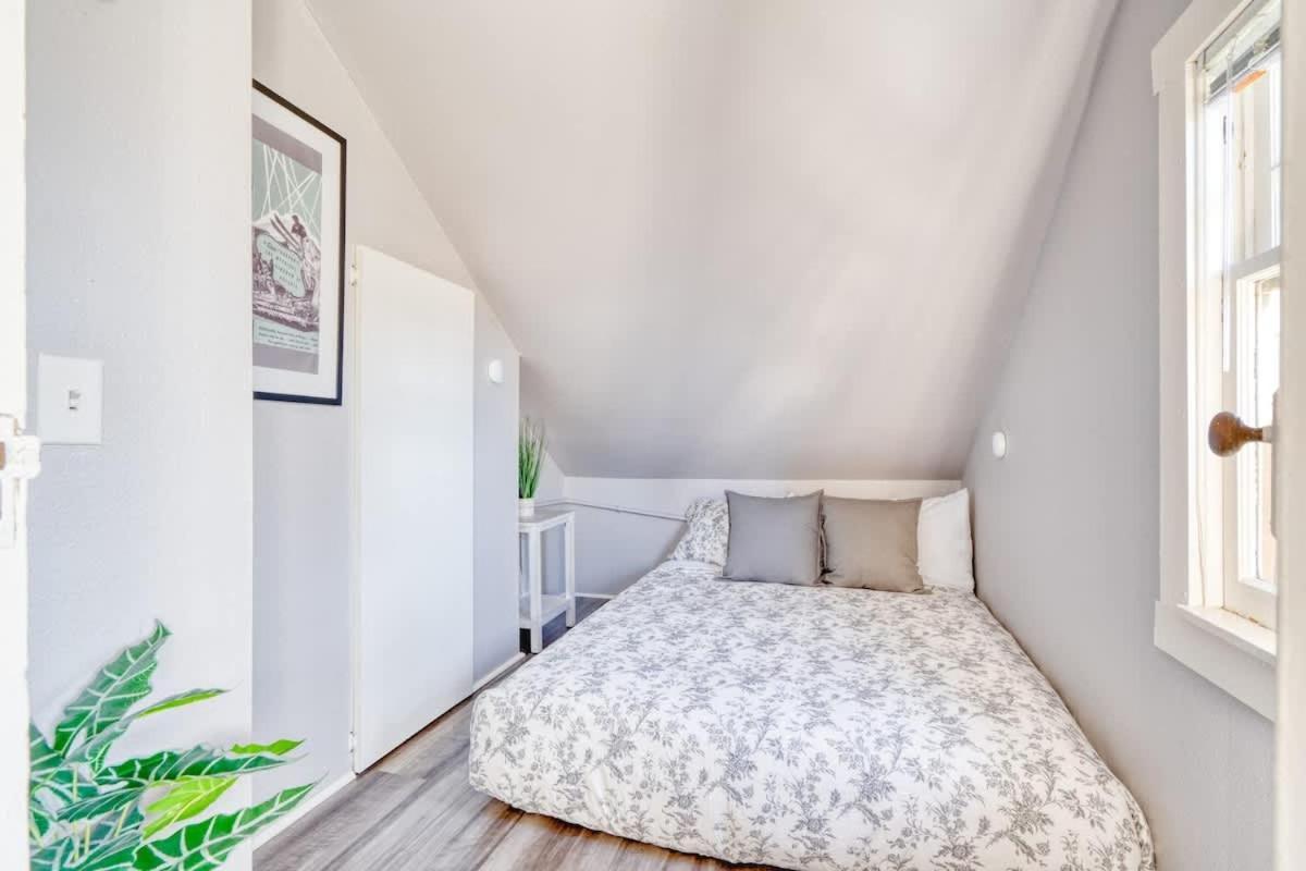 Holiday home Collection - Luxury Gem! 99 Walk Score, New Remodel Portland